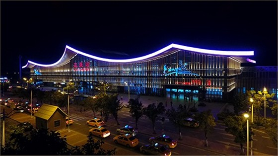 LED亮化光色純正